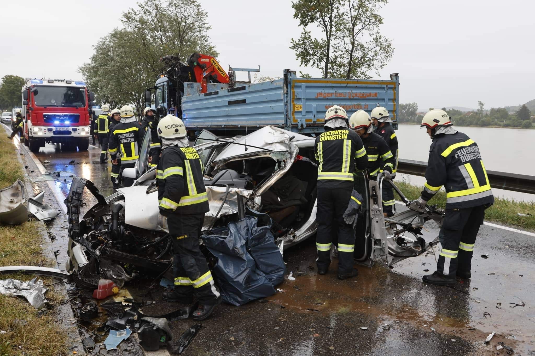 B3: Tödlicher Verkehrsunfall Im Frühverkehr | Feuerwehr Objektiv